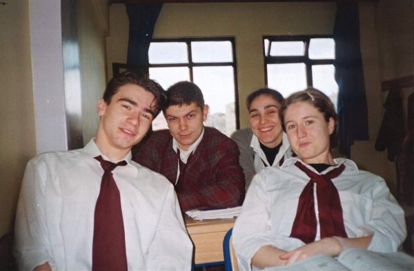 Okul Hatra.jpg (40027 bytes)